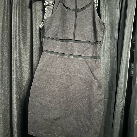 Dress - Picture 9 of 11